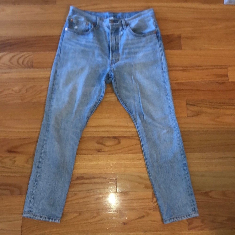 Levi’s 501’s light wash size 30 moving sale temporary closet clean out